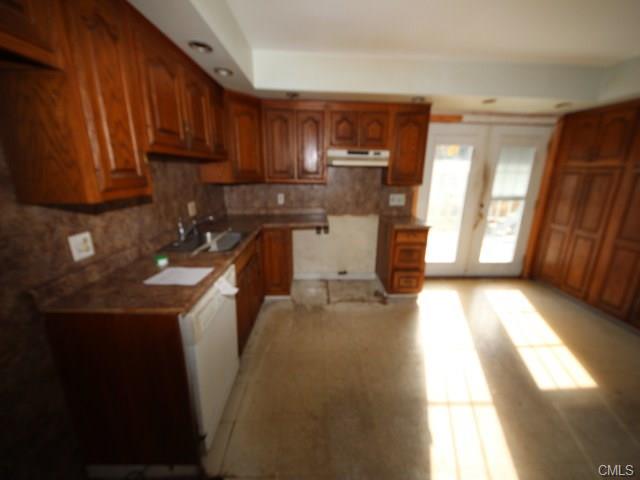 10 Park Street, West Haven, CT 06516