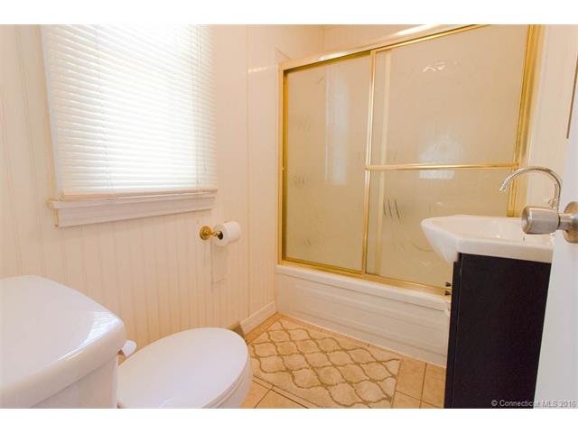 57 Richards St, W Haven, CT 06516