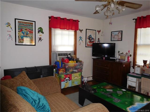 801Jones Hill Rd, West Haven, CT 06516