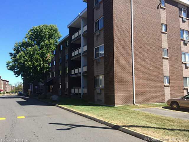 80 Claudia Dr, W Haven, CT 06516