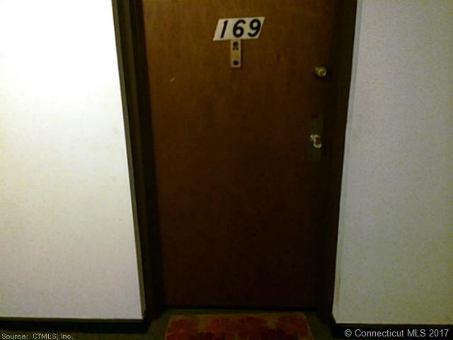 80 Claudia Dr, W Haven, CT 06516