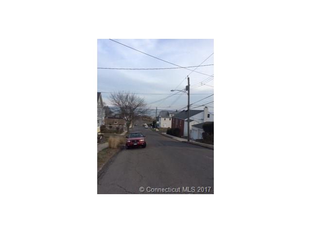 79Dawson Ave, West Haven, CT 06516