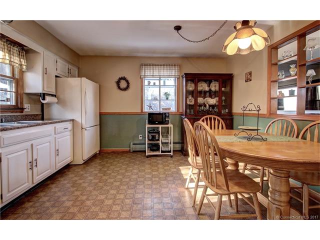56Sycaway St, West Haven, CT 06516