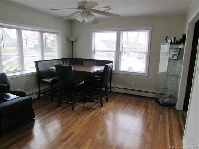 95 Aircraft Rd, W Haven, CT 06516