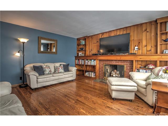 51Warner Ave, West Haven, CT 06516