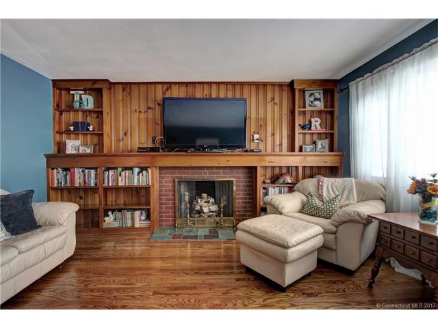 51Warner Ave, West Haven, CT 06516