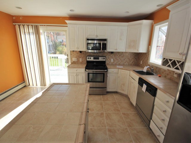 174 Rangely StWest Haven, CT, 06516New Haven County
