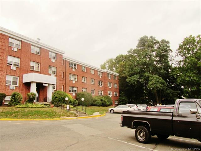 1730 State St, Hamden, CT 06517