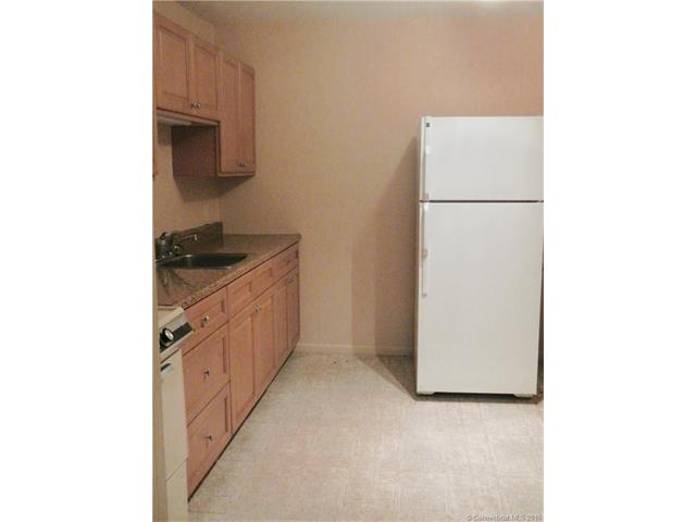 1730 State St, Hamden, CT 06517