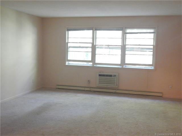 1730 State St, Hamden, CT 06517