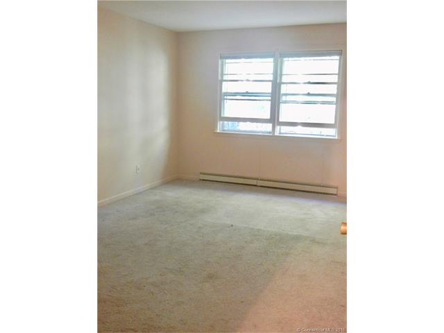 1730 State St, Hamden, CT 06517