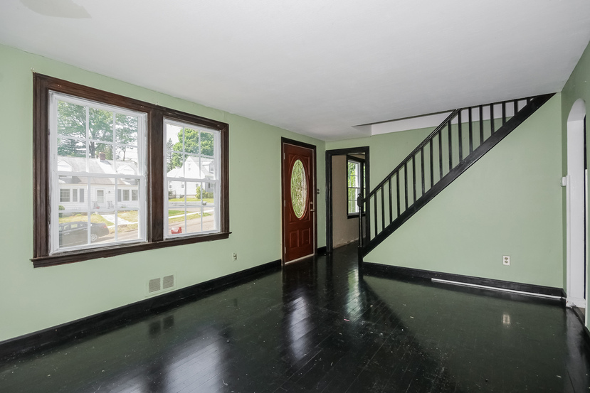 23 Daniel Rd, Hamden, CT 06517