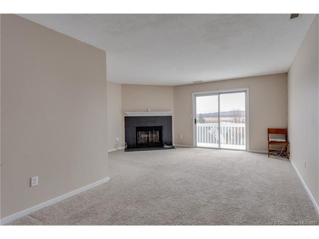2390 State St, Hamden, CT 06517