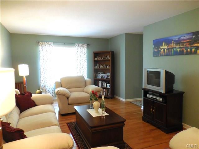 210 Treadwell Street, Hamden, CT 06517