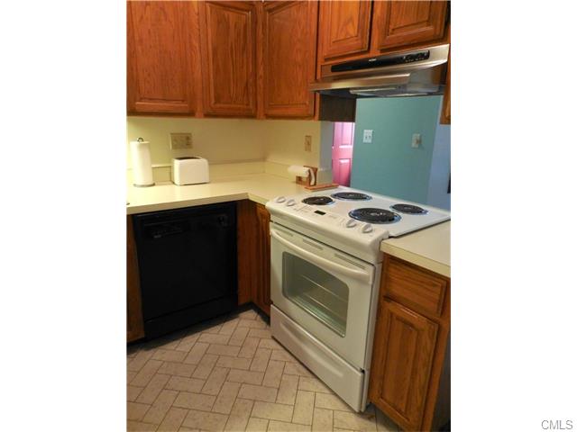 210 Treadwell Street, Hamden, CT 06517