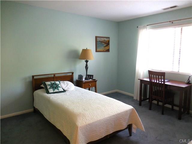 210 Treadwell Street, Hamden, CT 06517