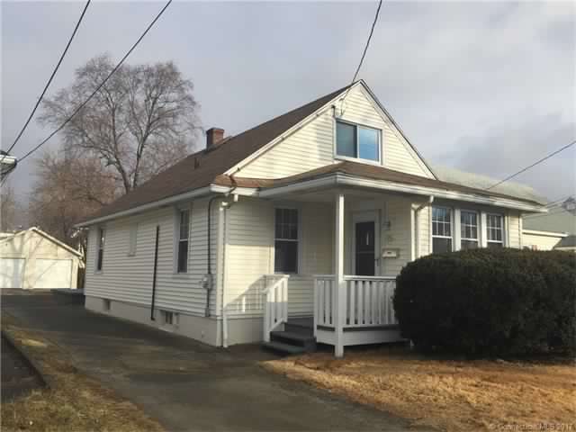 15 Barraclough Ave, Hamden, CT 06517