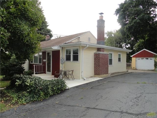 141London Dr, Hamden, CT 06517