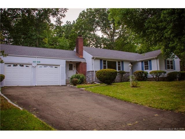 51Robinwood Rd, Hamden, CT 06517