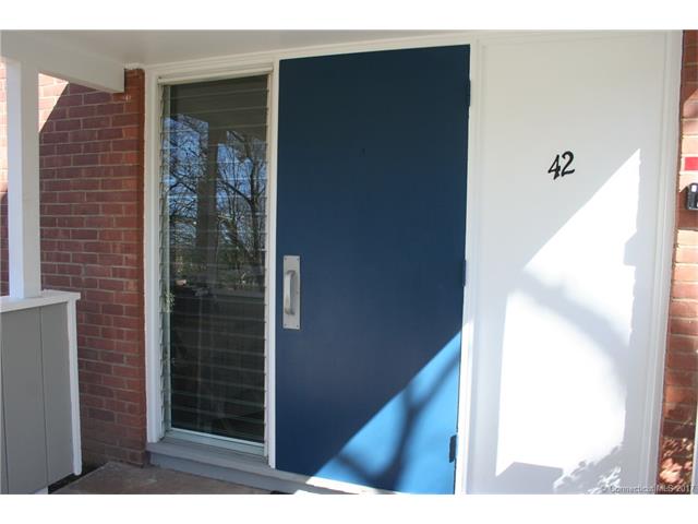 42North Lake Dr #F1, Hamden, CT 06517