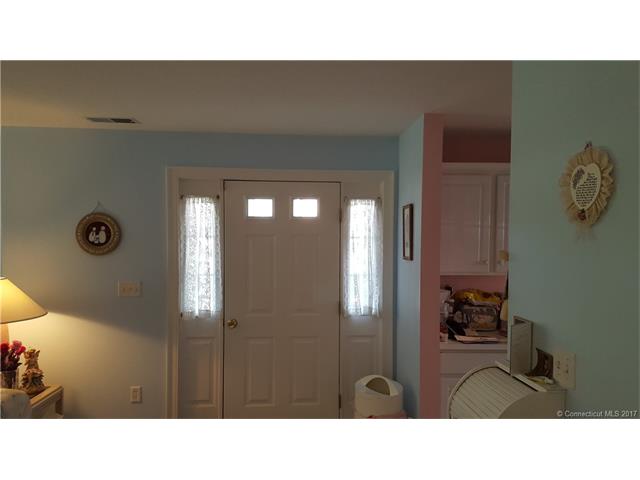157Leeder Hill Dr #708, Hamden, CT 06517