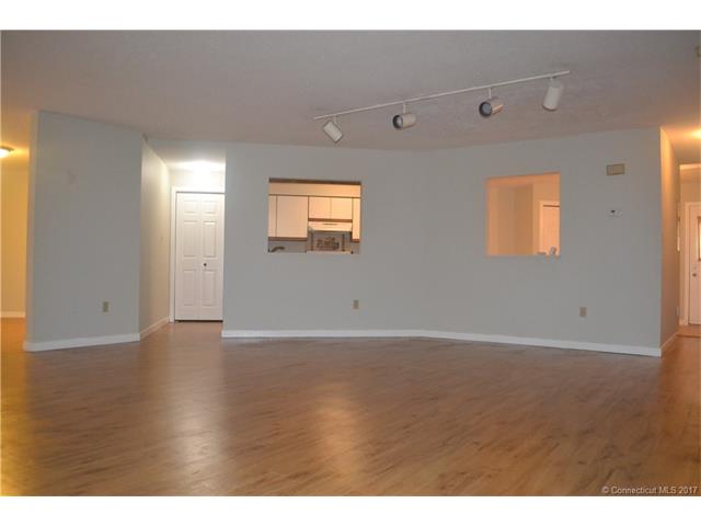 1414Whitney Ave #C1, Hamden, CT 06517