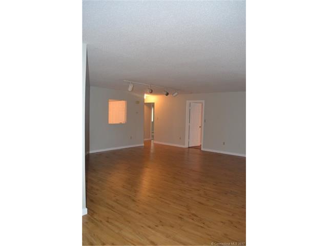 1414Whitney Ave #C1, Hamden, CT 06517