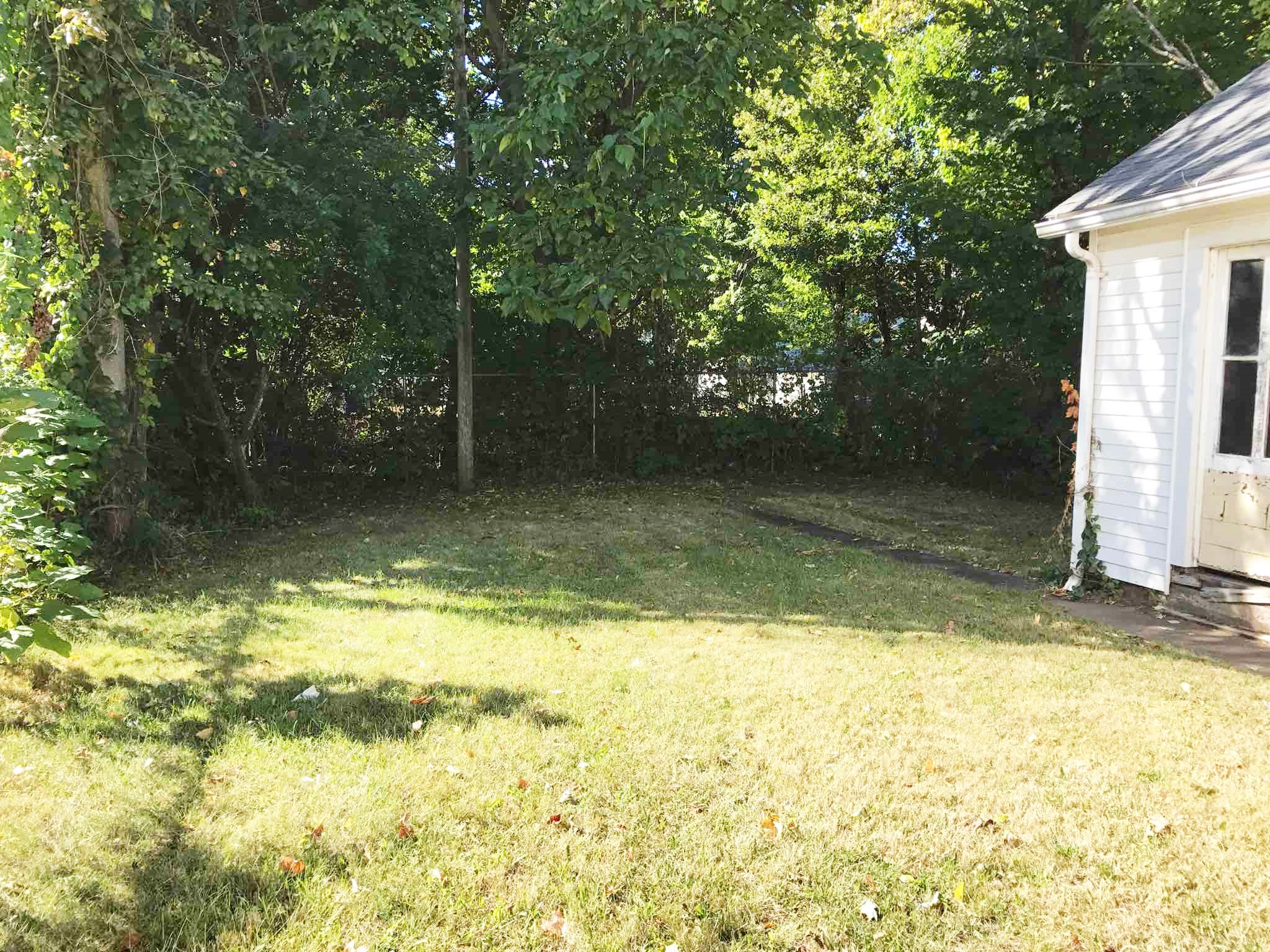 384 Morse StHamden, CT, 06517New Haven County