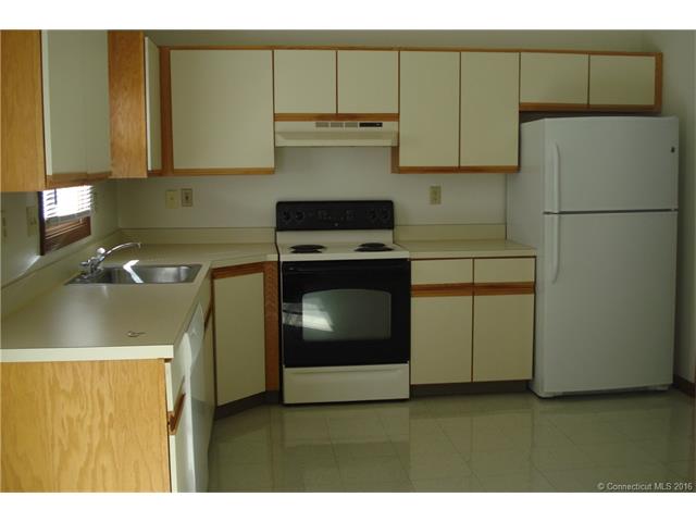41 Valley View Drive, Hamden, CT 06518
