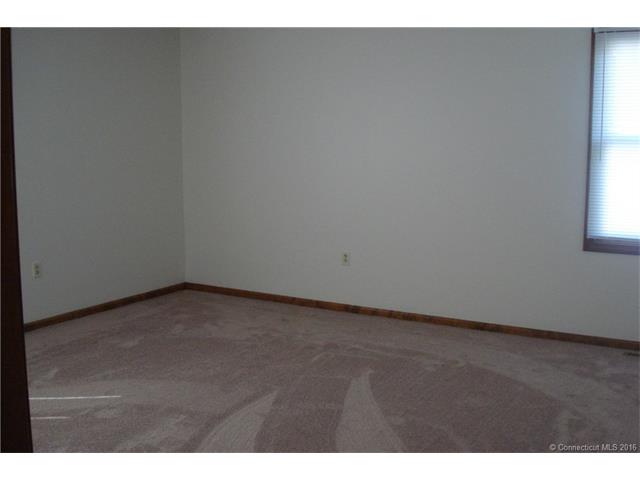 41 Valley View Drive, Hamden, CT 06518
