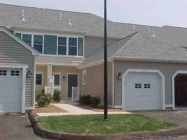 39 Ives St, Hamden, CT 06518