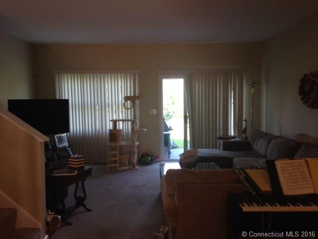 39 Ives St, Hamden, CT 06518