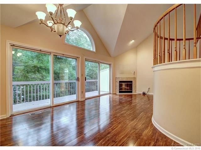 3265Whitney Ave #3, Hamden, CT 06518