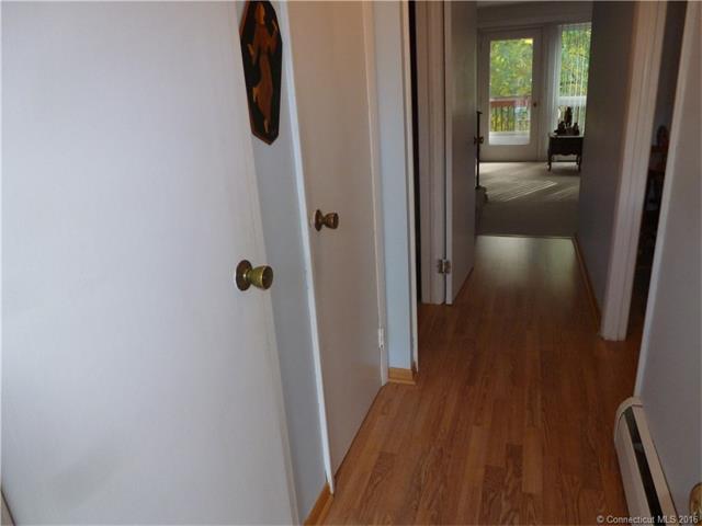 76 Worth, Hamden, CT 06518