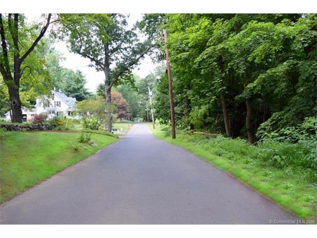 28 Murlyn Rd, Hamden, CT 06518
