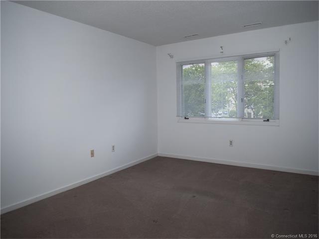 75 Washington Ave, Hamden, CT 06518