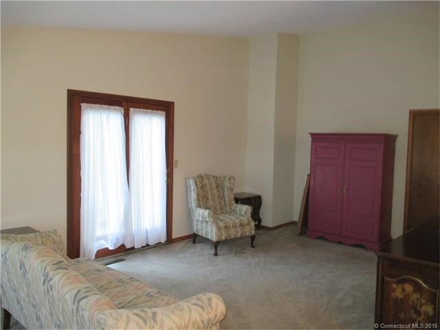 55Valley View Dr #55, Hamden, CT 06518