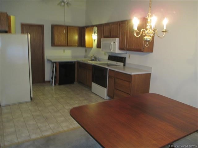 55Valley View Dr #55, Hamden, CT 06518