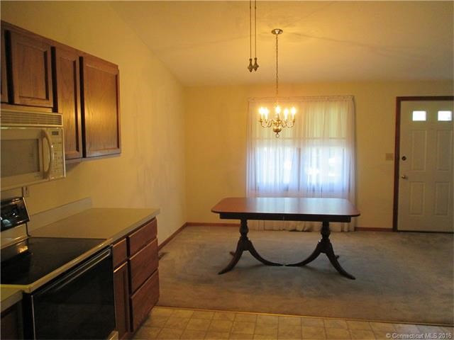 55Valley View Dr #55, Hamden, CT 06518