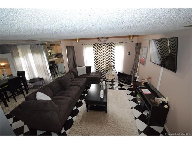 3208 Whitney Ave #605, Hamden, CT 06518