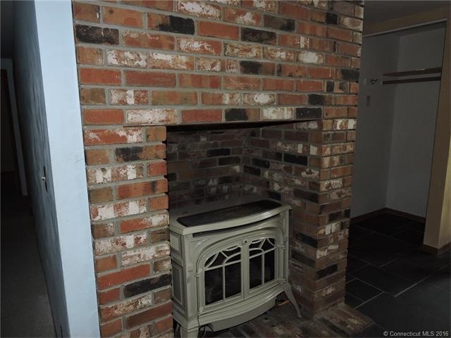 49Hampton Rd, Hamden, CT 06518