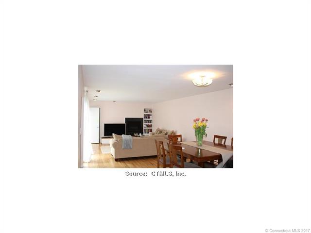 22 Charlton Hill Rd, Hamden, CT 06518