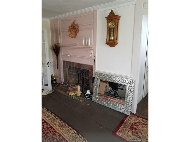 390Evergreen Ave, Hamden, CT 06518