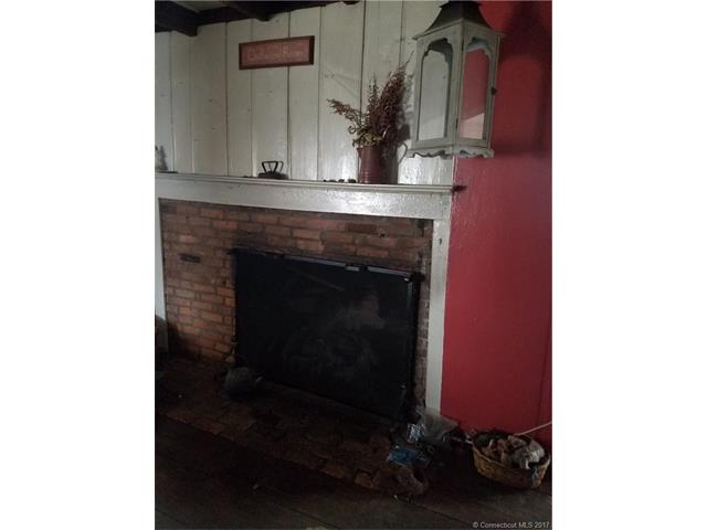 390Evergreen Ave, Hamden, CT 06518