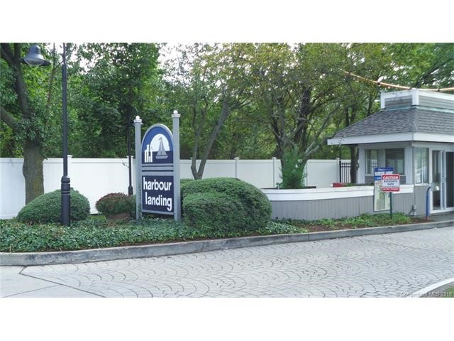 68Harbour Close #68, New Haven, CT 06519