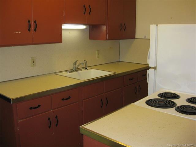 562 Amity Rd, Bethany, CT 06524