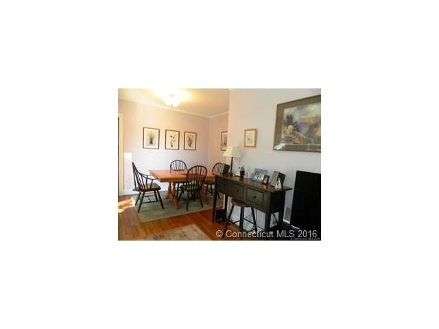 21Sperry Rd, Bethany, CT 06524