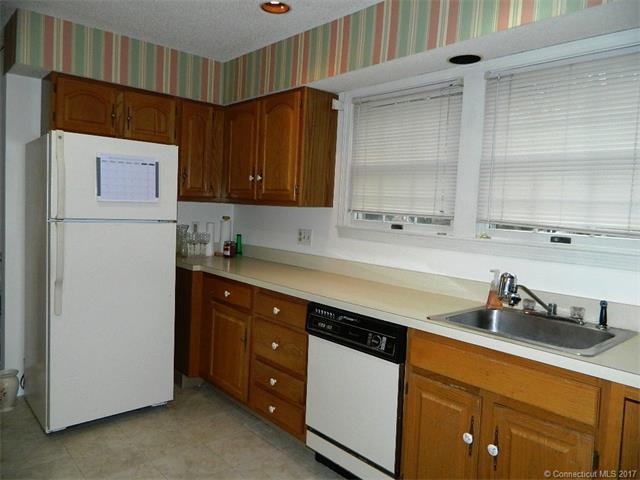 600Washington Ave #1A, North Haven, CT 06524