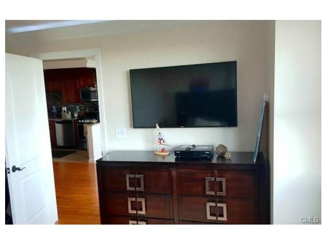 2625 Park Avenue, Bridgeport, CT 06604