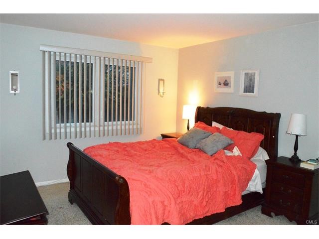 1482 Capitol Avenue, Bridgeport, CT 06604